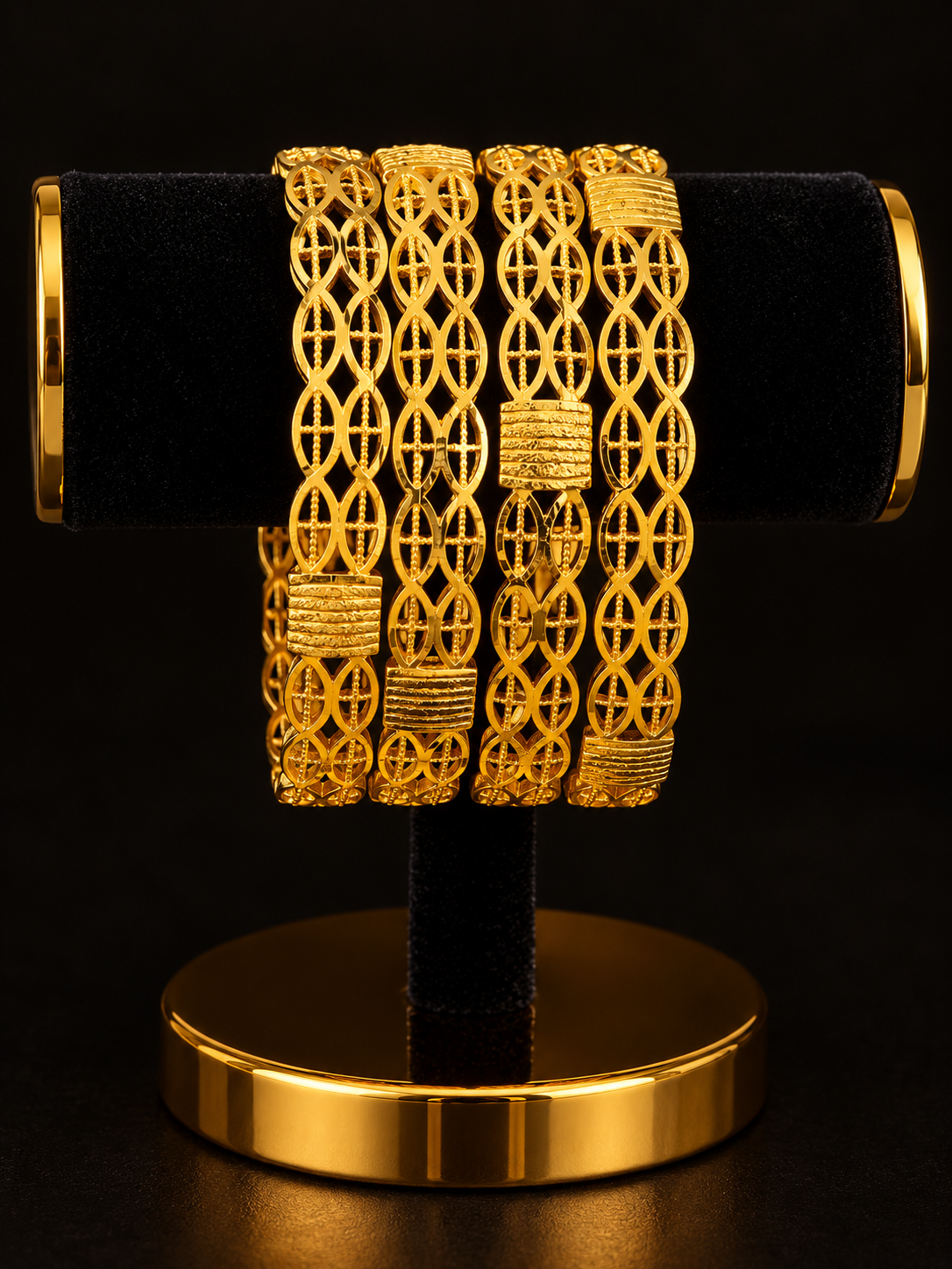 Indian traditionnelle bracelet plaqué or taille 2.8 Image principale du produit