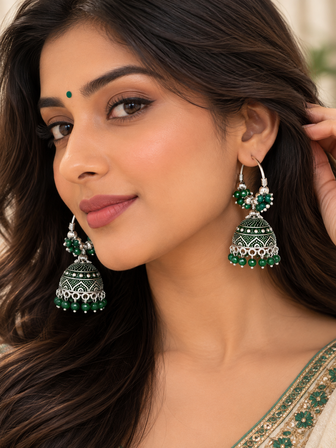 Indian boucles d'oreilles vert et argenté avec des perles